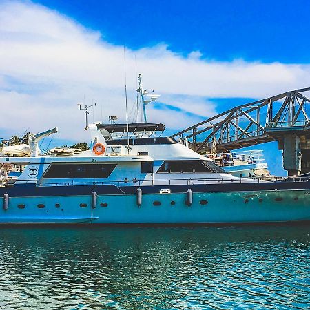 Motor Yacht Boatel Hotel Barcelona Exterior foto